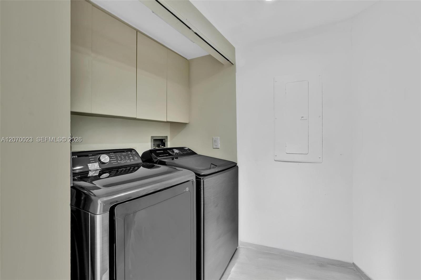 1106 2 / 3 2154 sq. ft. $ 2026-08-12 0 Photo