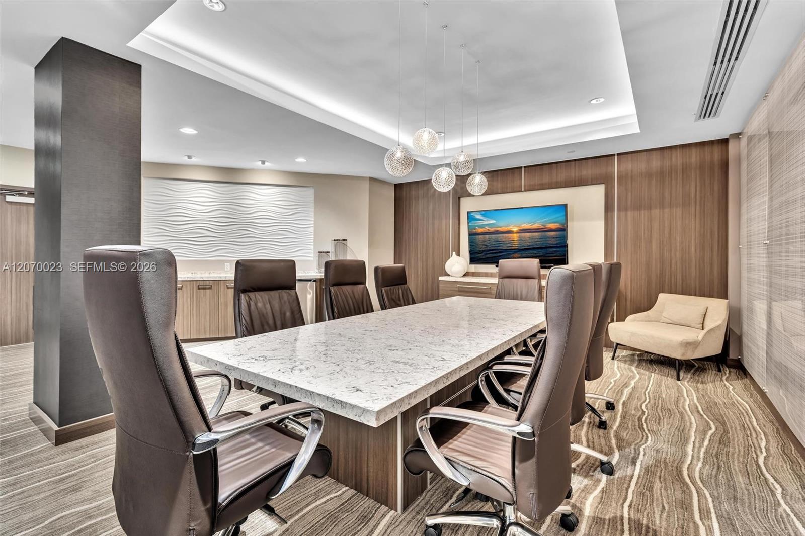 1106 2 / 3 2154 sq. ft. $ 2026-08-12 0 Photo