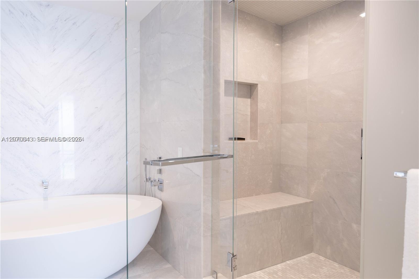 1104 4 / 6 3252 sq. ft. $ 2026-08-12 0 Photo