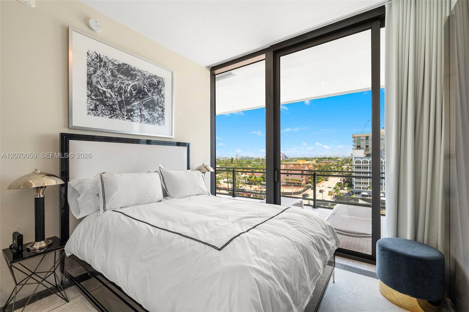 See details 705 2 / 3 1522 sq. ft. $ 2026-08-12 0 Photo