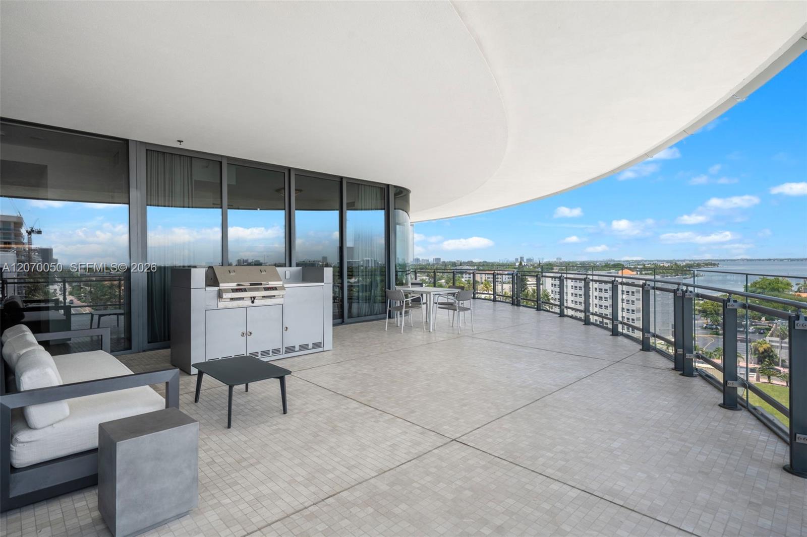 See details 705 2 / 3 1522 sq. ft. $ 2026-08-12 0 Photo