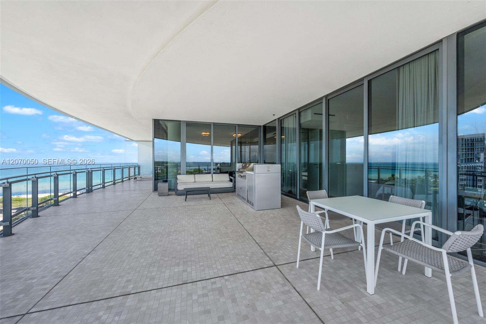 See details 705 2 / 3 1522 sq. ft. $ 2026-08-12 0 Photo