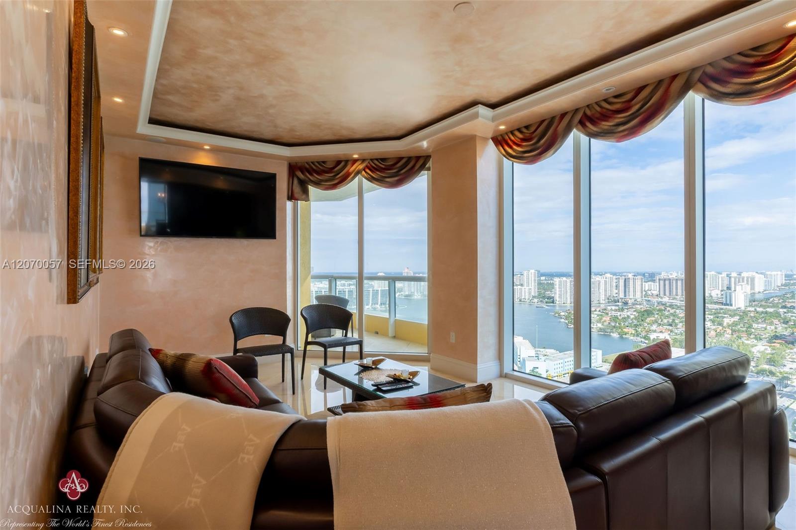 4001 4 / 4 2736 sq. ft. $ 2026-08-12 0 Photo