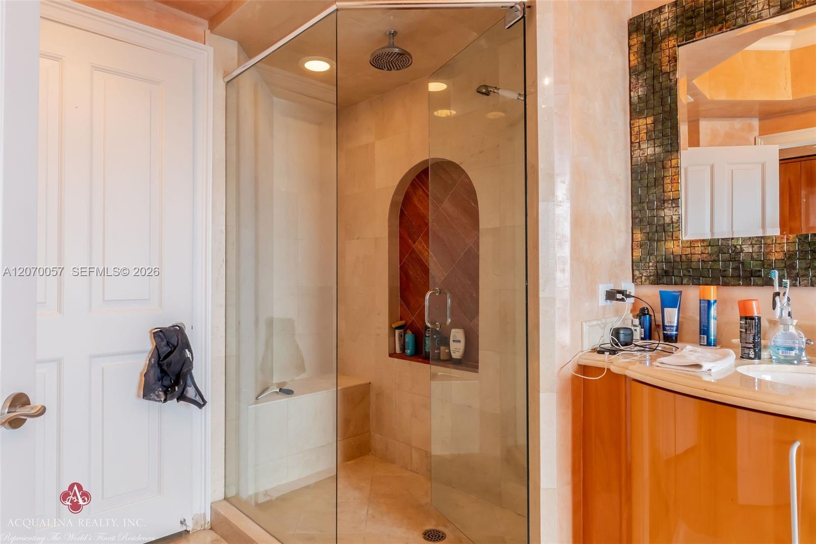 4001 4 / 4 2736 sq. ft. $ 2026-08-12 0 Photo