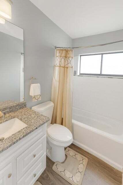Ver detalles 2411 3 / 2 1913 sq. ft. $ 2026-08-13 0 foto