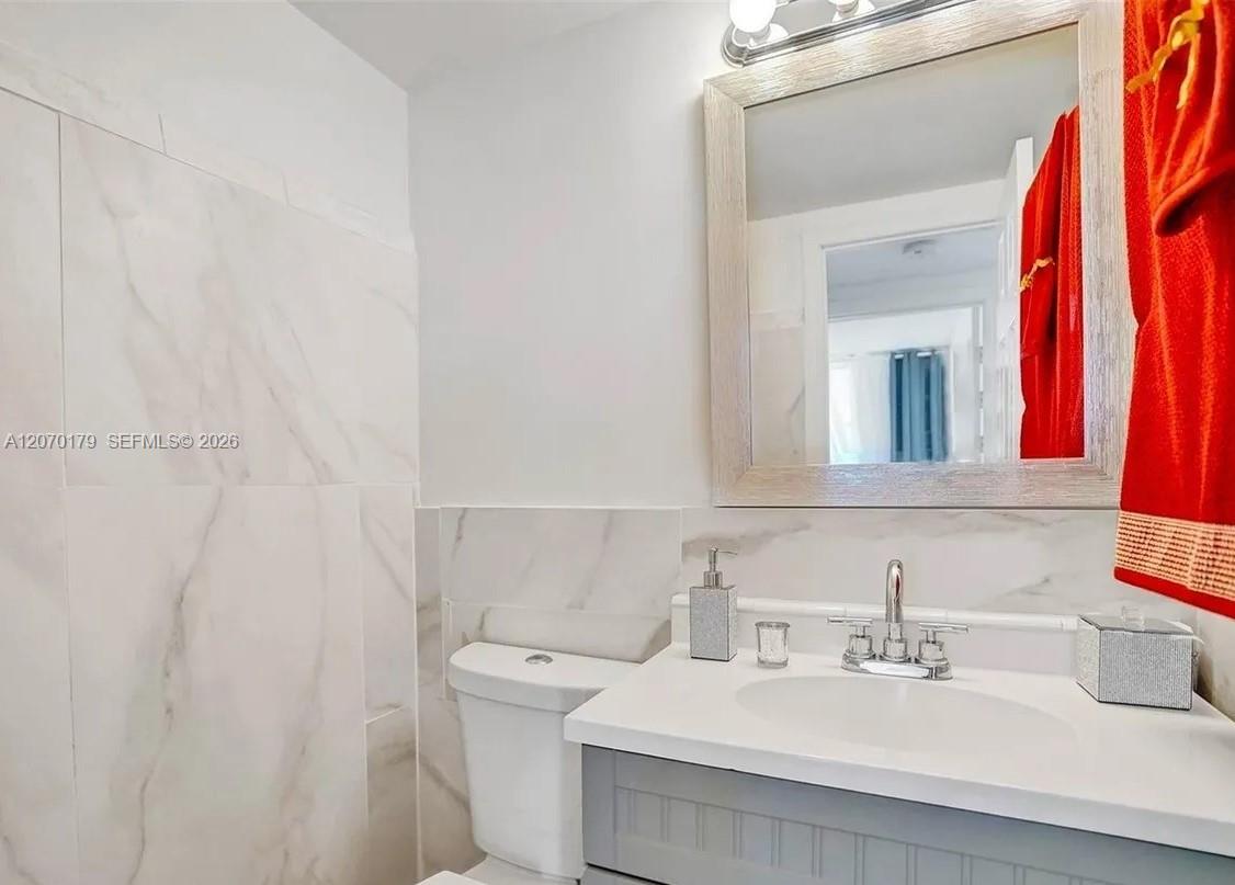 Ver detalles 602B 2 / 2 1132 sq. ft. $ 2026-08-12 0 foto
