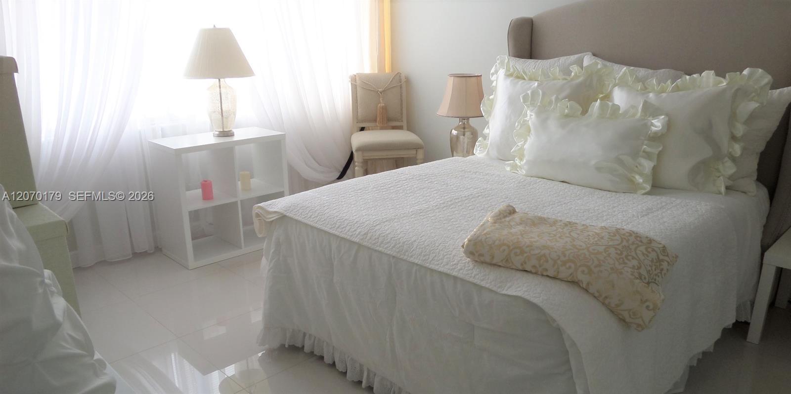 Ver detalles 602B 2 / 2 1132 sq. ft. $ 2026-08-12 0 foto