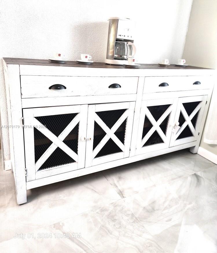 Ver detalles 602B 2 / 2 1132 sq. ft. $ 2026-08-12 0 foto