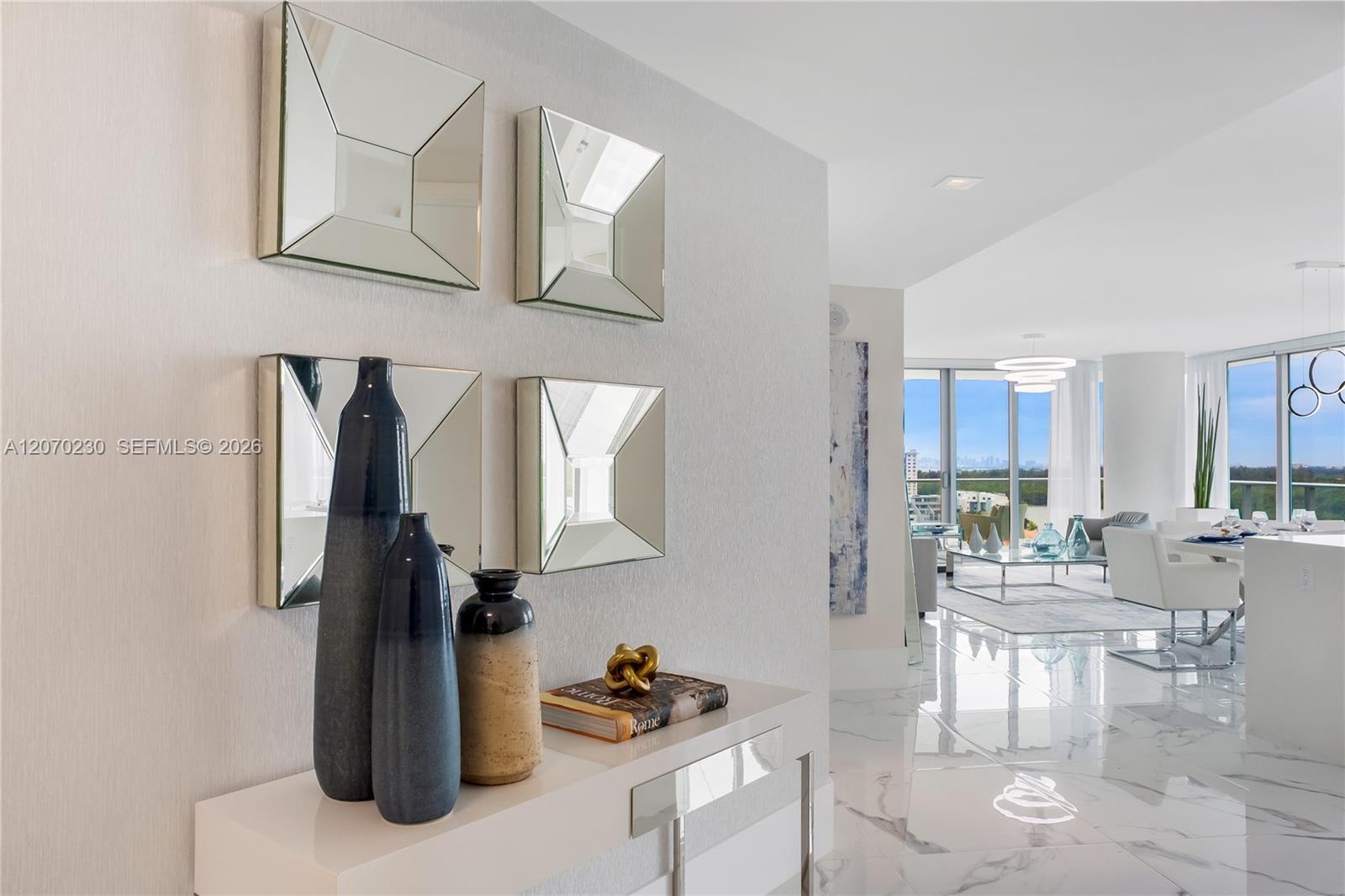 5-1102 3 / 4 1892 sq. ft. $ 2026-08-12 0 foto