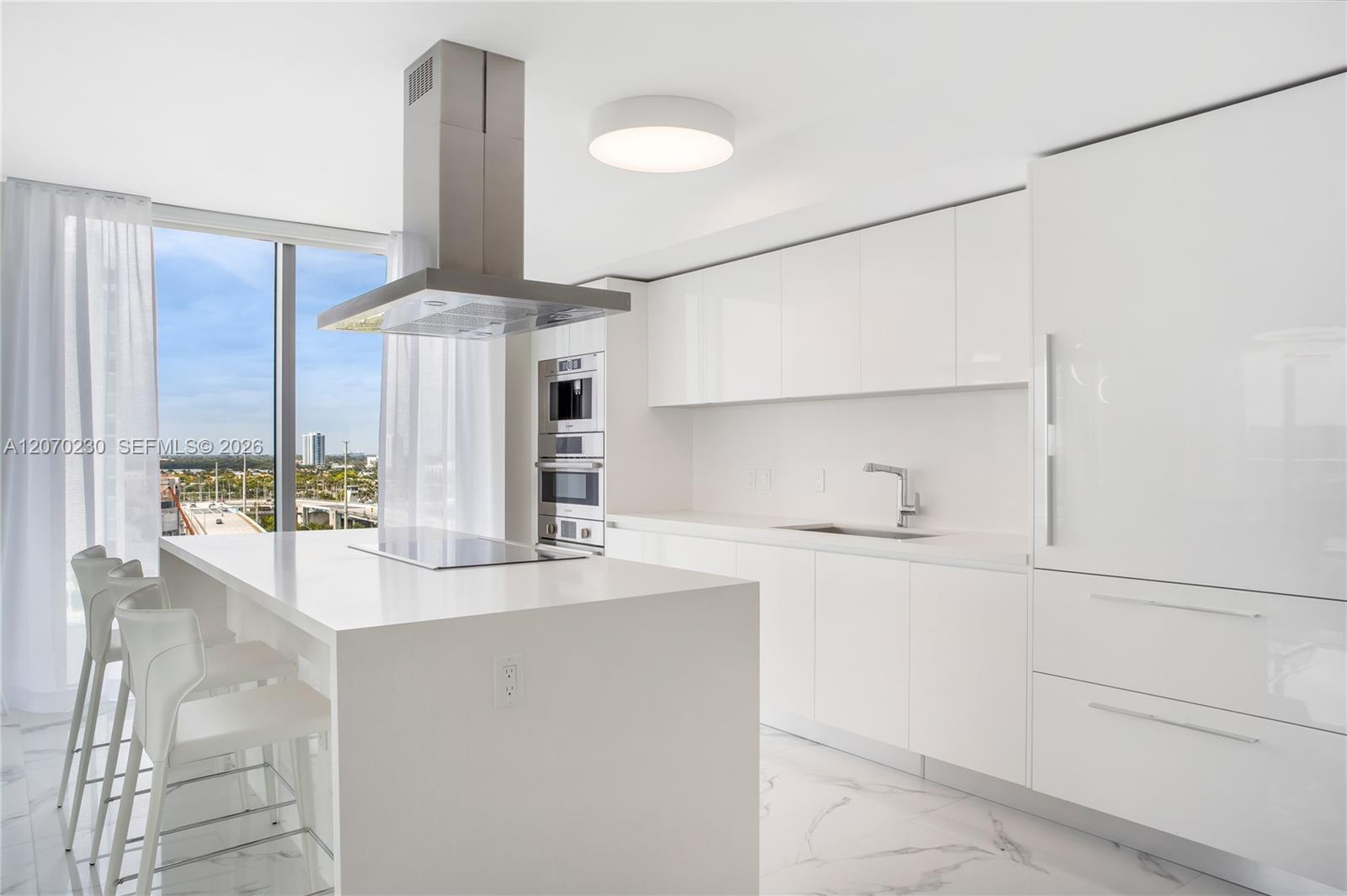 5-1102 3 / 4 1892 sq. ft. $ 2026-08-12 0 foto
