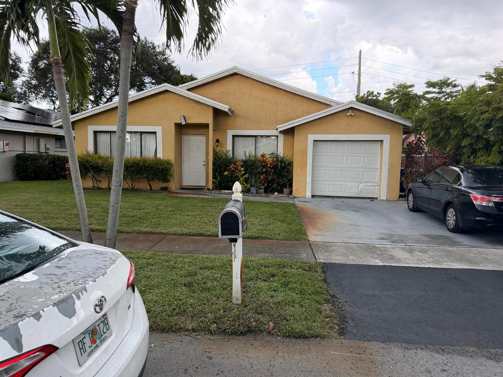 9616 3 / 2 1832 sq. ft. $ 2026-10-22 0 foto