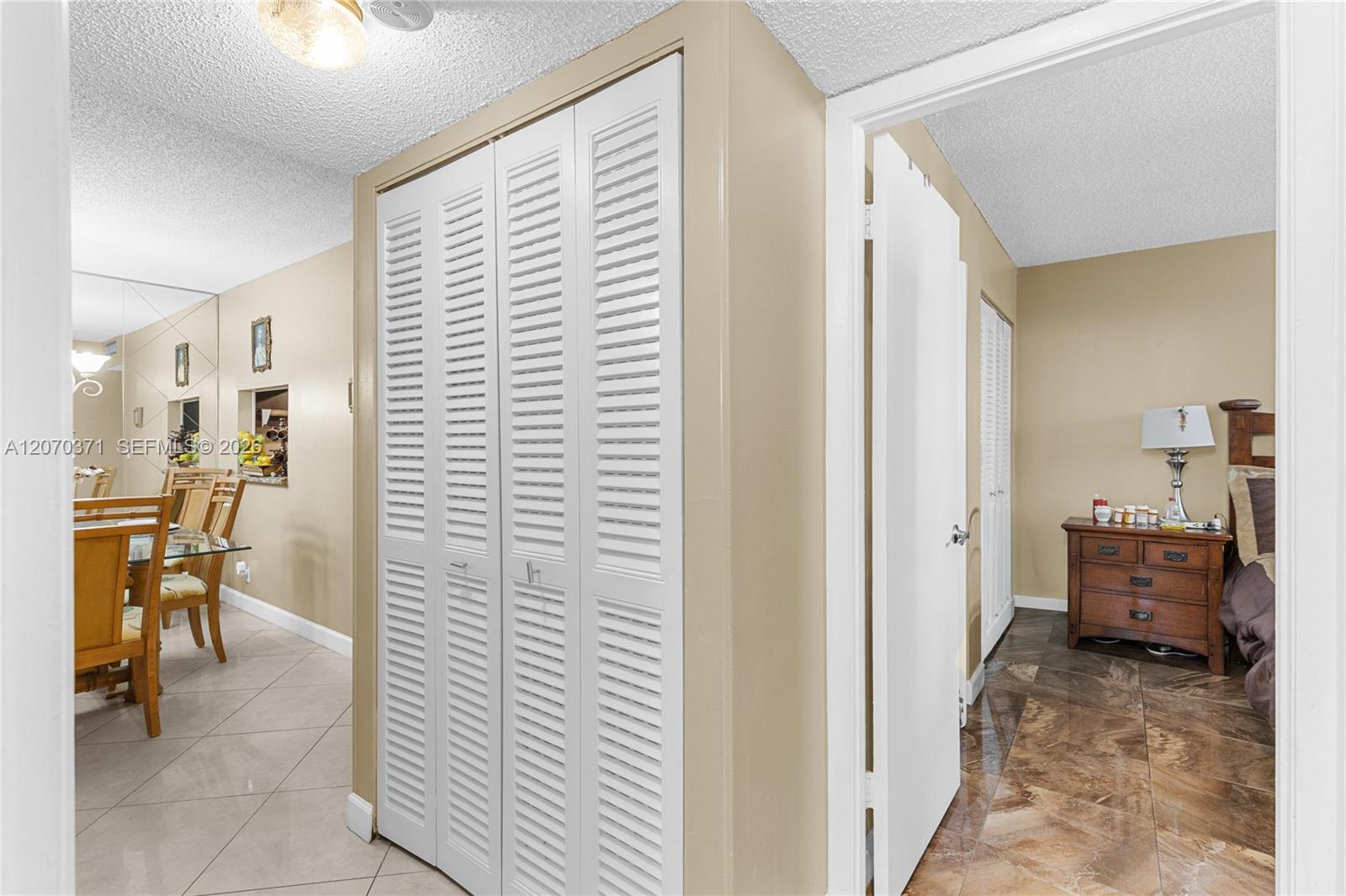 See details 6-105 2 / 2 958 sq. ft. $ 2026-08-13 0 Photo