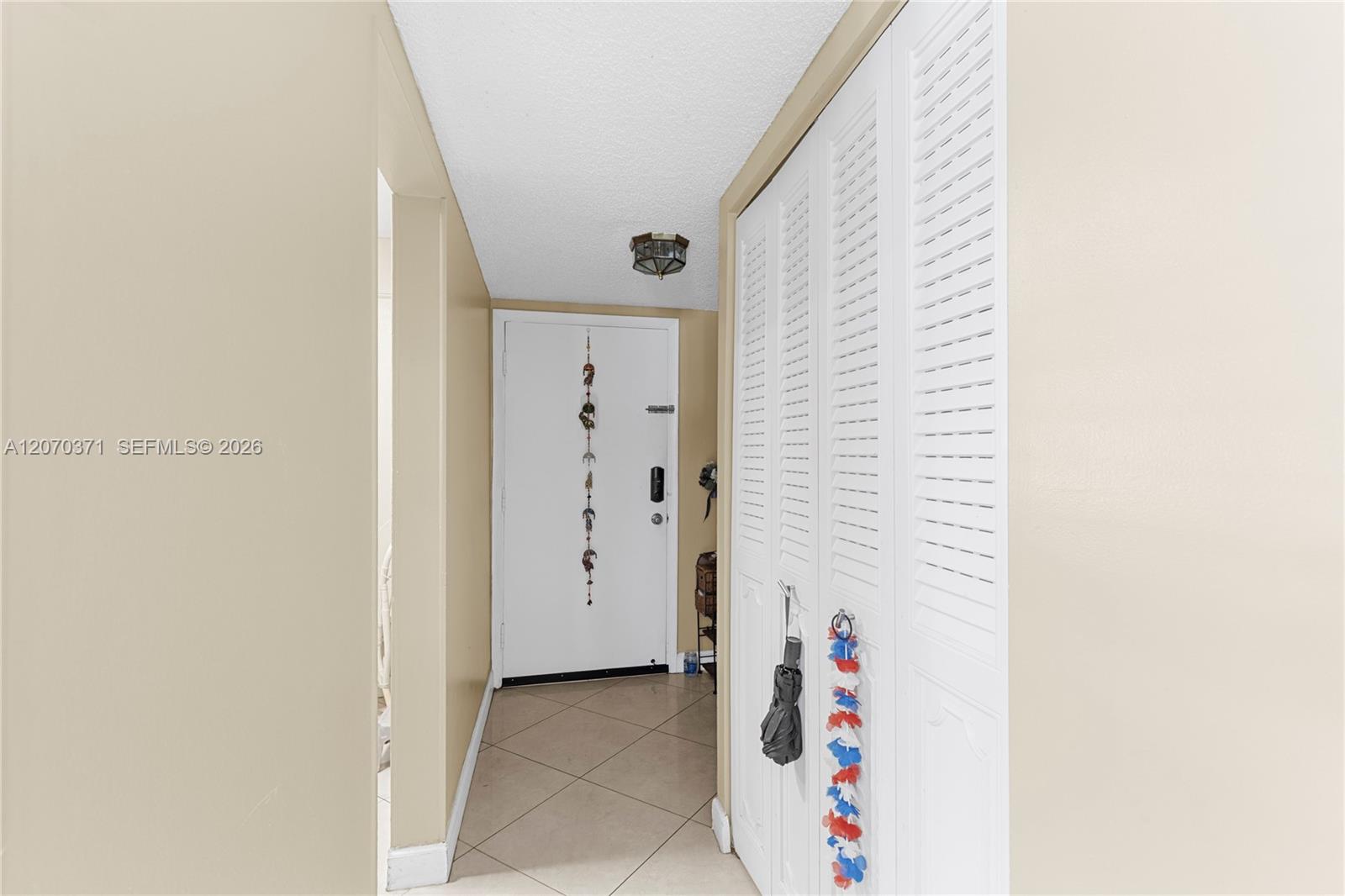 See details 6-105 2 / 2 958 sq. ft. $ 2026-08-13 0 Photo
