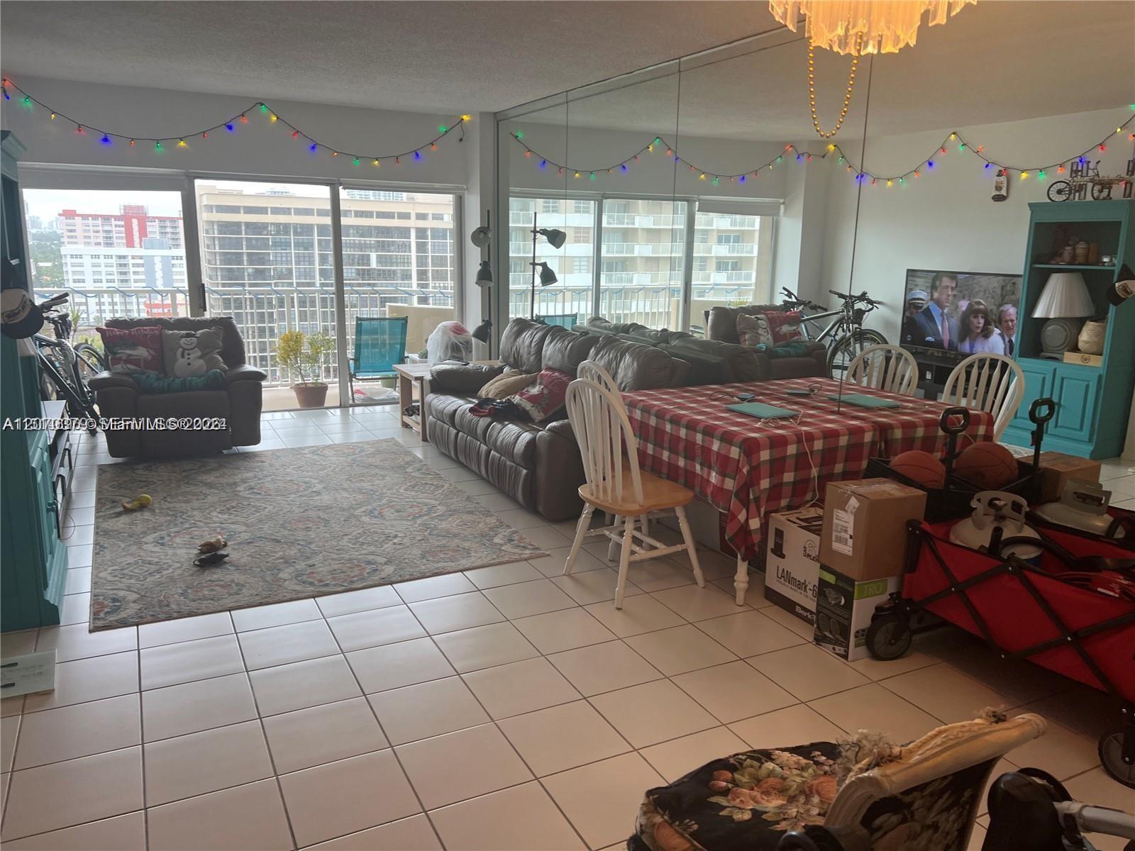 See details 12C 1 / 1 798 sq. ft. $ 2026-08-13 0 Photo
