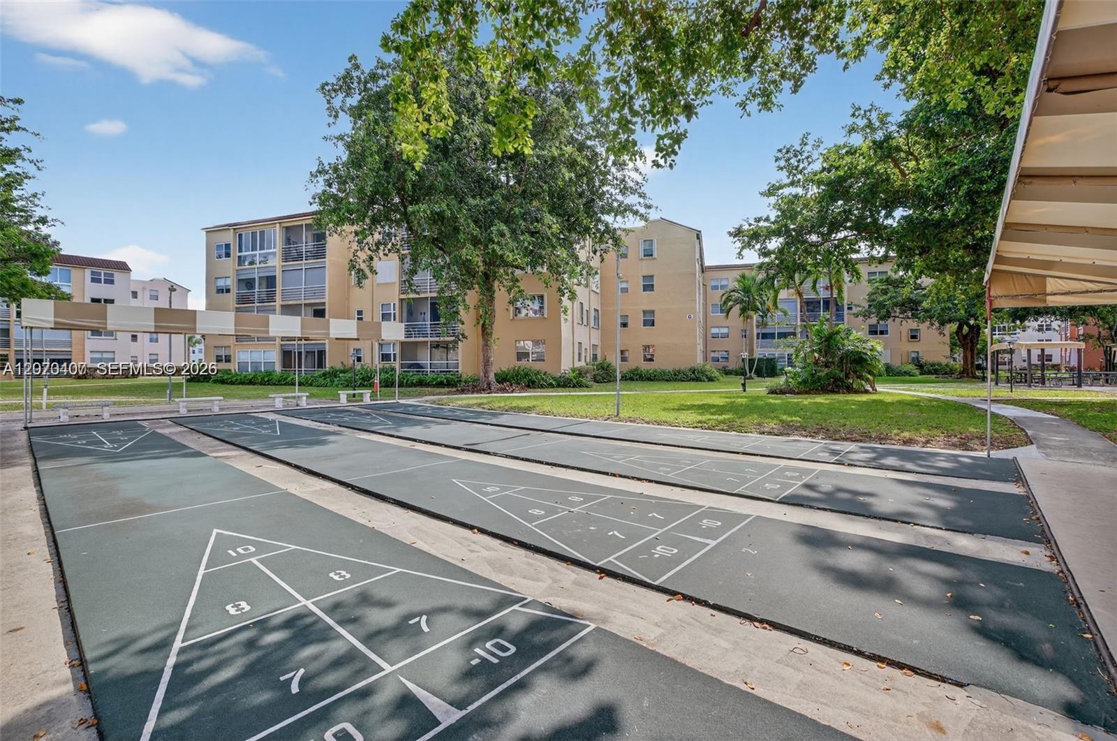 400K 1 / 2 835 sq. ft. $ 2026-08-13 0 Photo