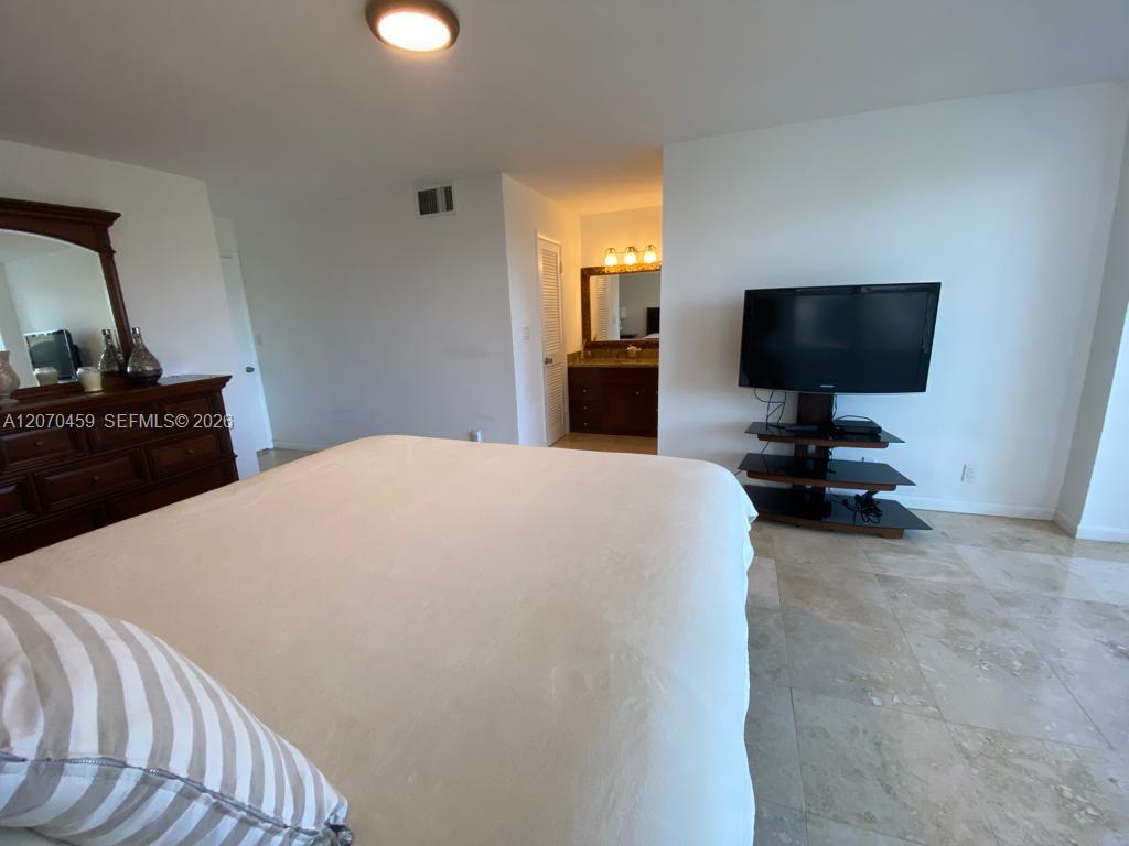 Photo of 2101 Ocean Dr  #501, Hollywood, Florida, 33019 - 