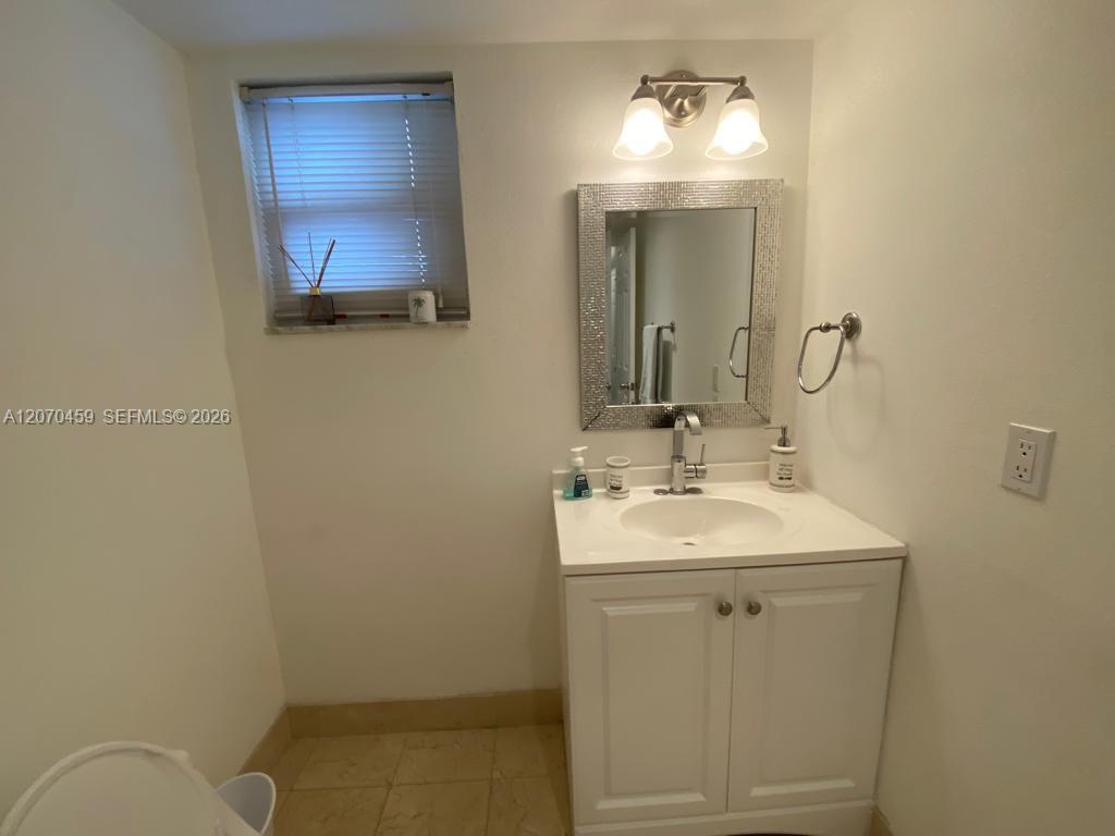 Photo of 2101 Ocean Dr  #501, Hollywood, Florida, 33019 - 