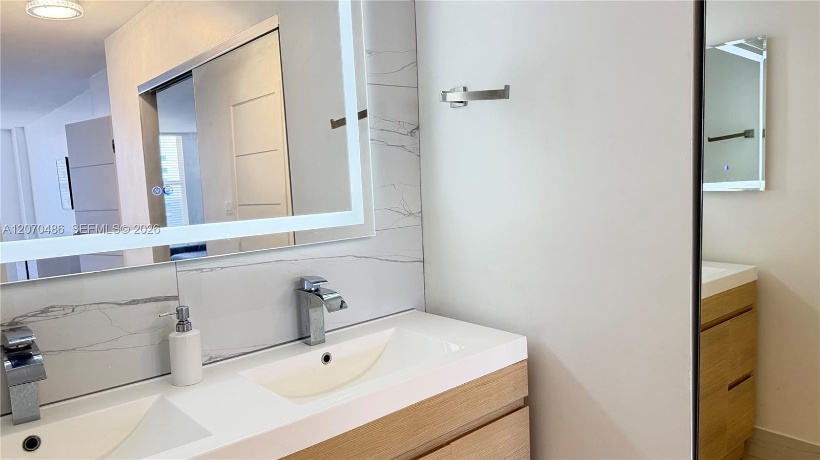 Photo of 3800 Ocean Dr #1118, Hollywood, Florida, 33019 -