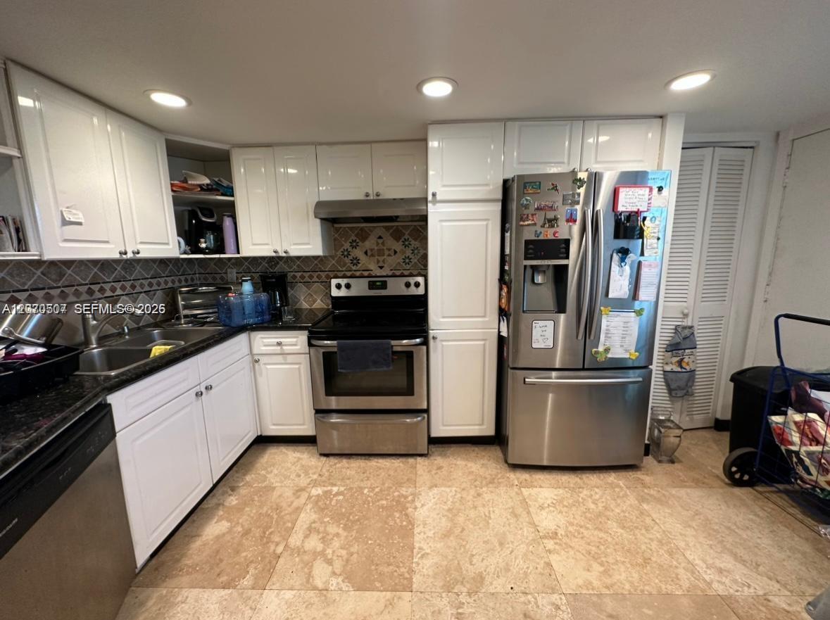 209-2 2 / 2 1315 sq. ft. $ 2026-08-13 0 foto