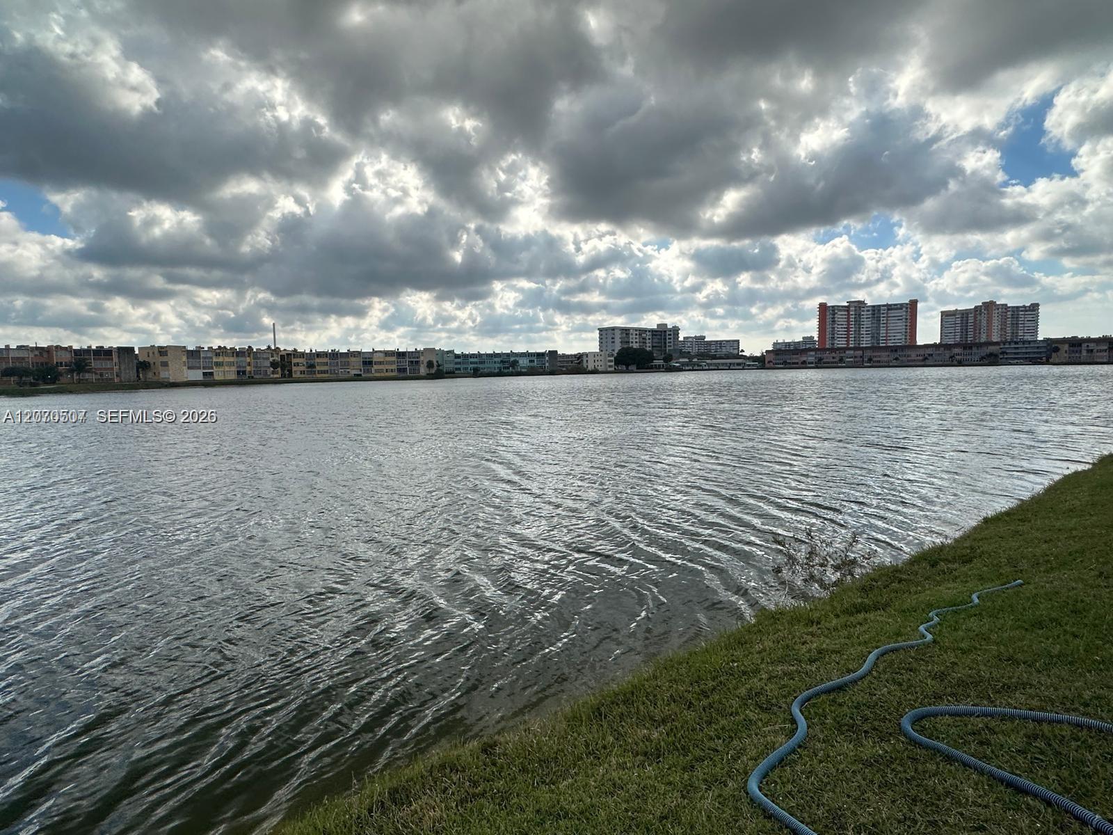 209-2 2 / 2 1315 sq. ft. $ 2026-08-13 0 foto