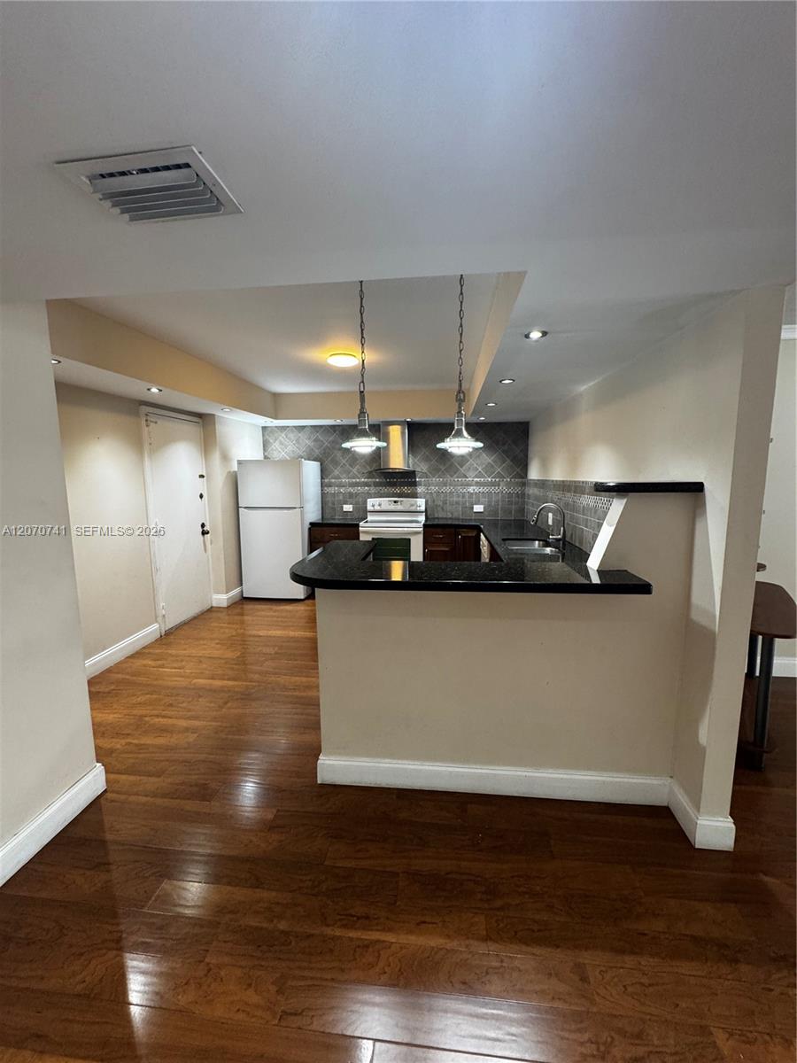 Photo of #622, Hallandale Beach, Florida, 33009 -