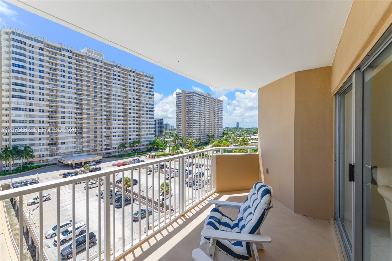 See details 7G 2 / 2 1240 sq. ft. $ 2026-08-13 0 Photo
