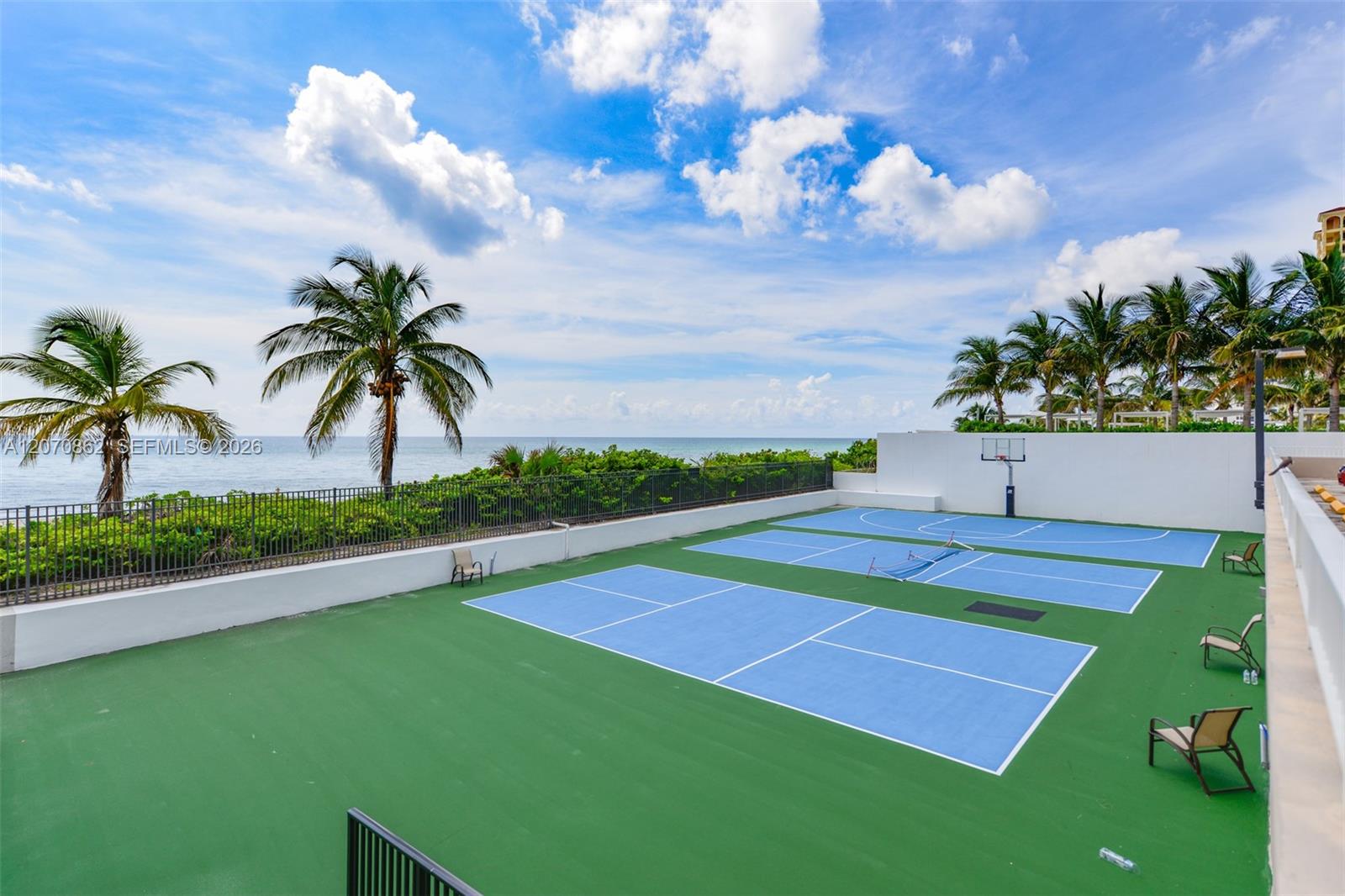 See details 7G 2 / 2 1240 sq. ft. $ 2026-08-13 0 Photo