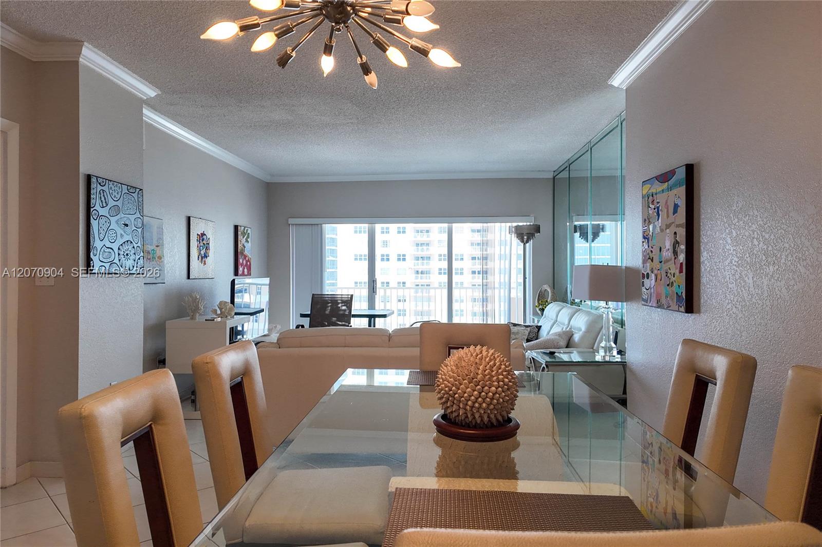 See details 9C 1 / 2 870 sq. ft. $ 2026-08-13 0 Photo