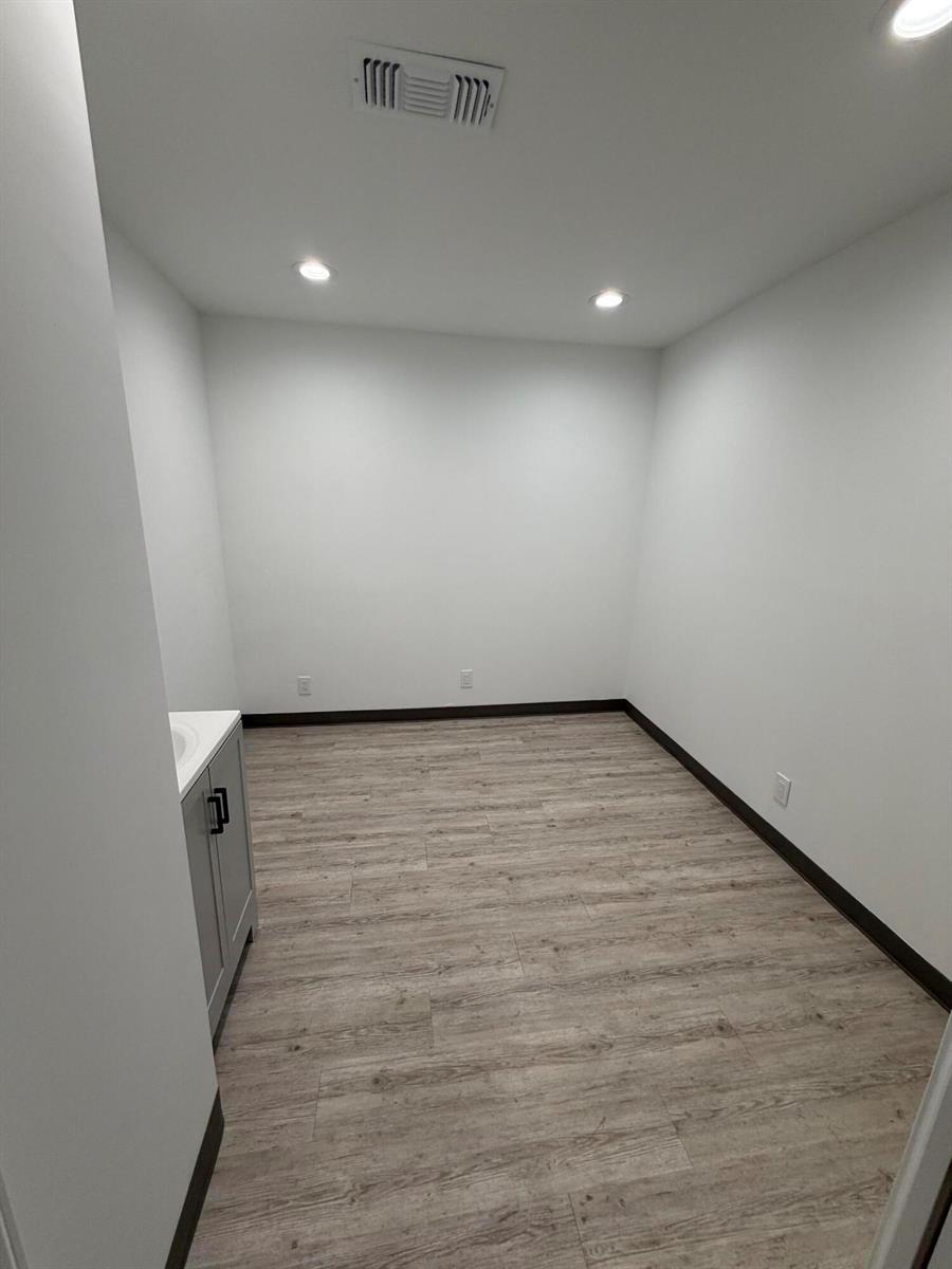 214  / 0  sq. ft. $ 2026-08-14 0 Photo