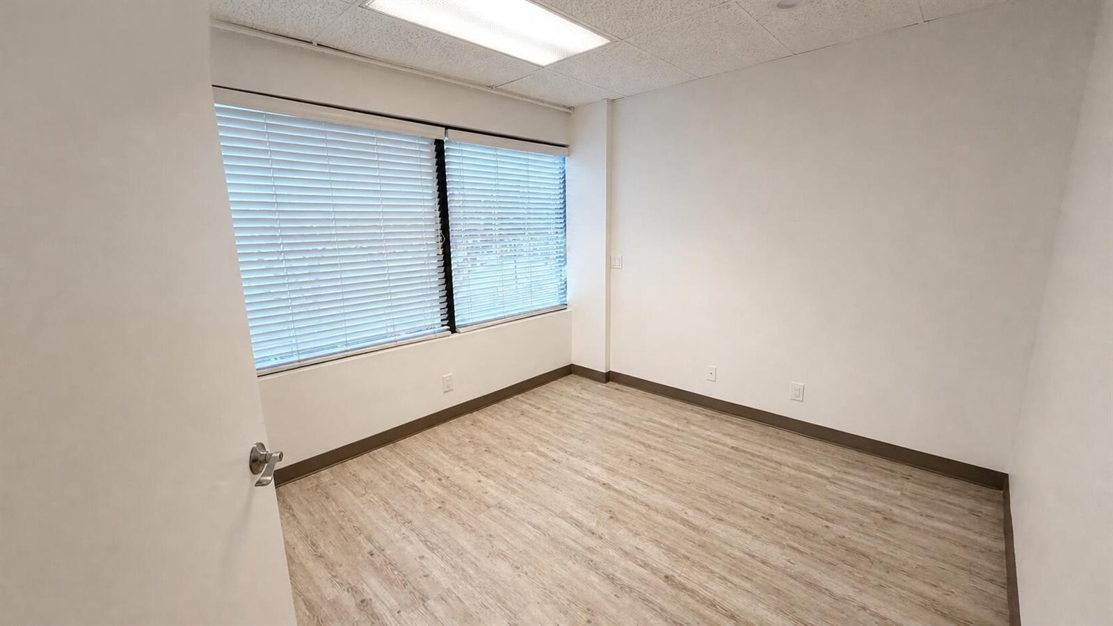 214  / 0  sq. ft. $ 2026-09-07 0 Photo