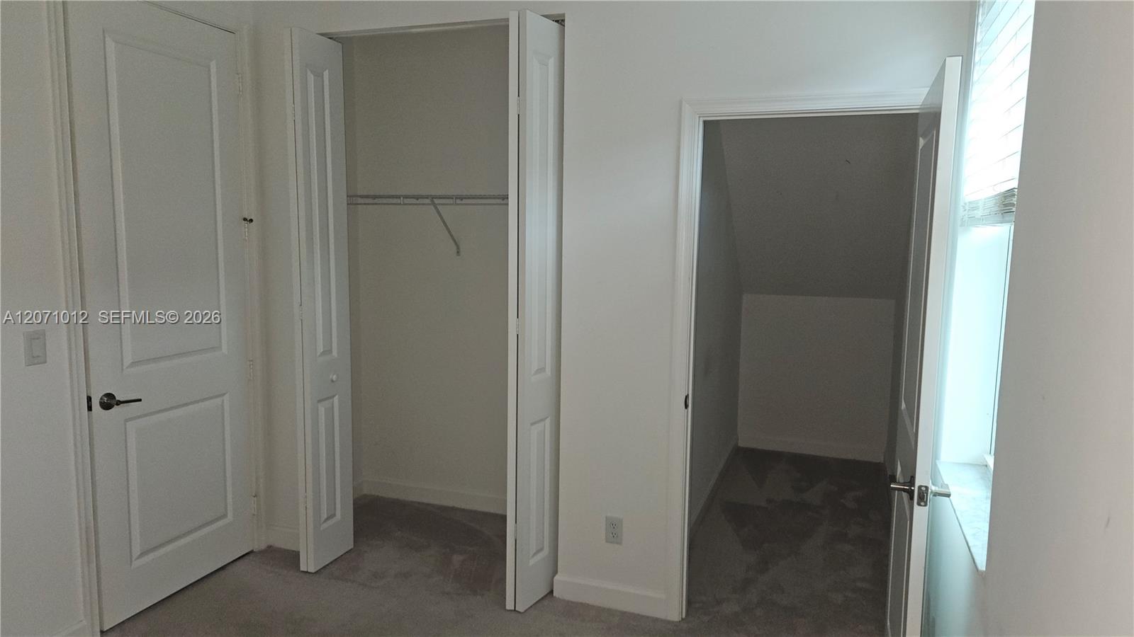 1328 4 / 3 2401 sq. ft. $ 2026-08-13 0 foto
