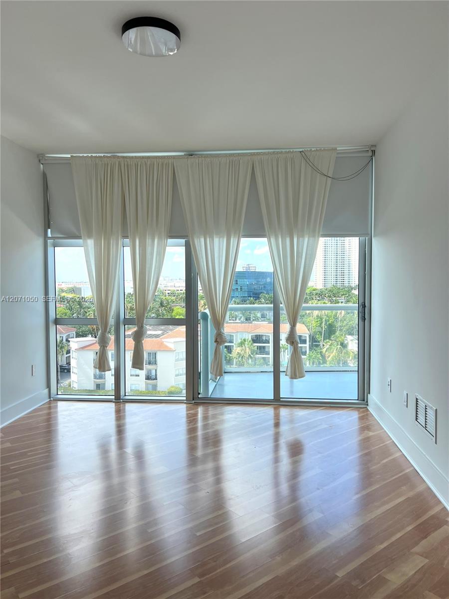 Photo of 3131 188th St #1-801 (3131), Aventura, Florida, 33180 - Master Bedroom