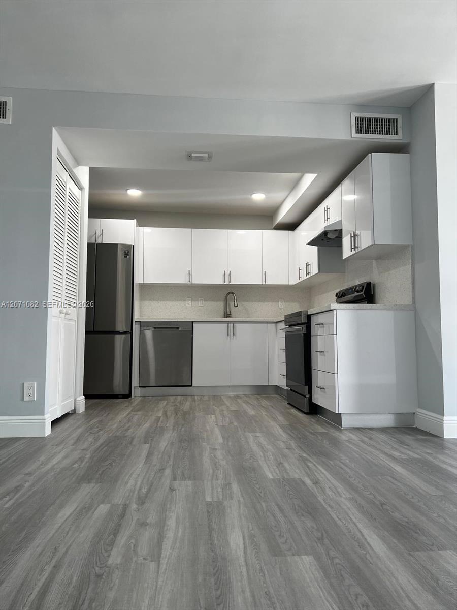 Photo of 501 Three Islands Blvd  #508, Hallandale Beach, Florida, 33009 - 