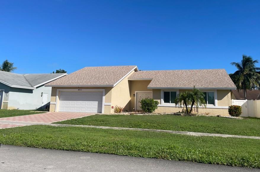 Ver detalles 8311 3 / 2 1844 sq. ft. $ 2026-08-14 0 foto