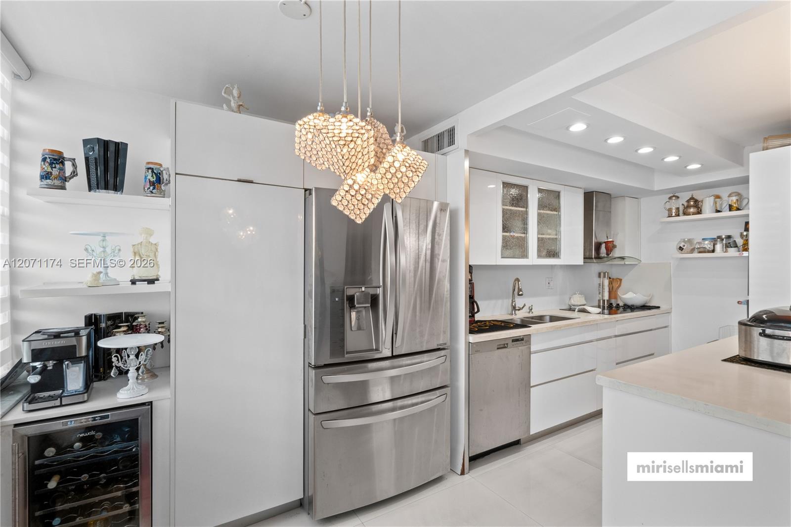 Ver detalles 1901 2 / 2 1488 sq. ft. $ 2026-08-14 0 foto