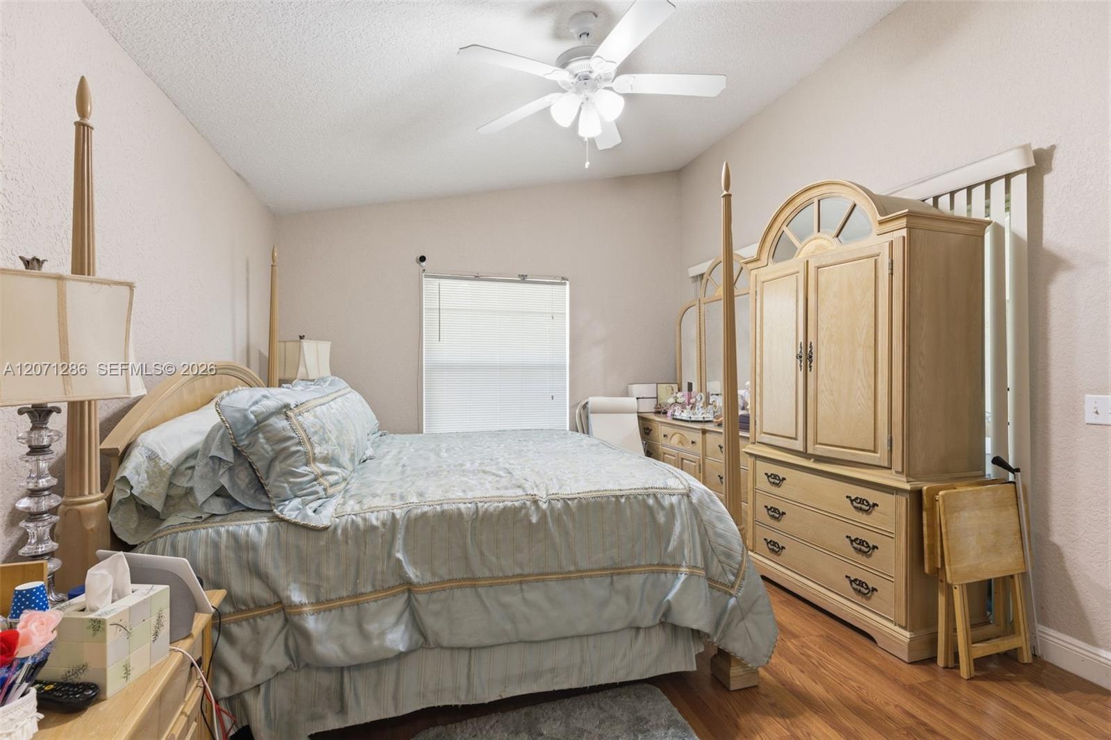 Ver detalles 3211 4 / 3 1912 sq. ft. $ 2026-08-14 0 foto