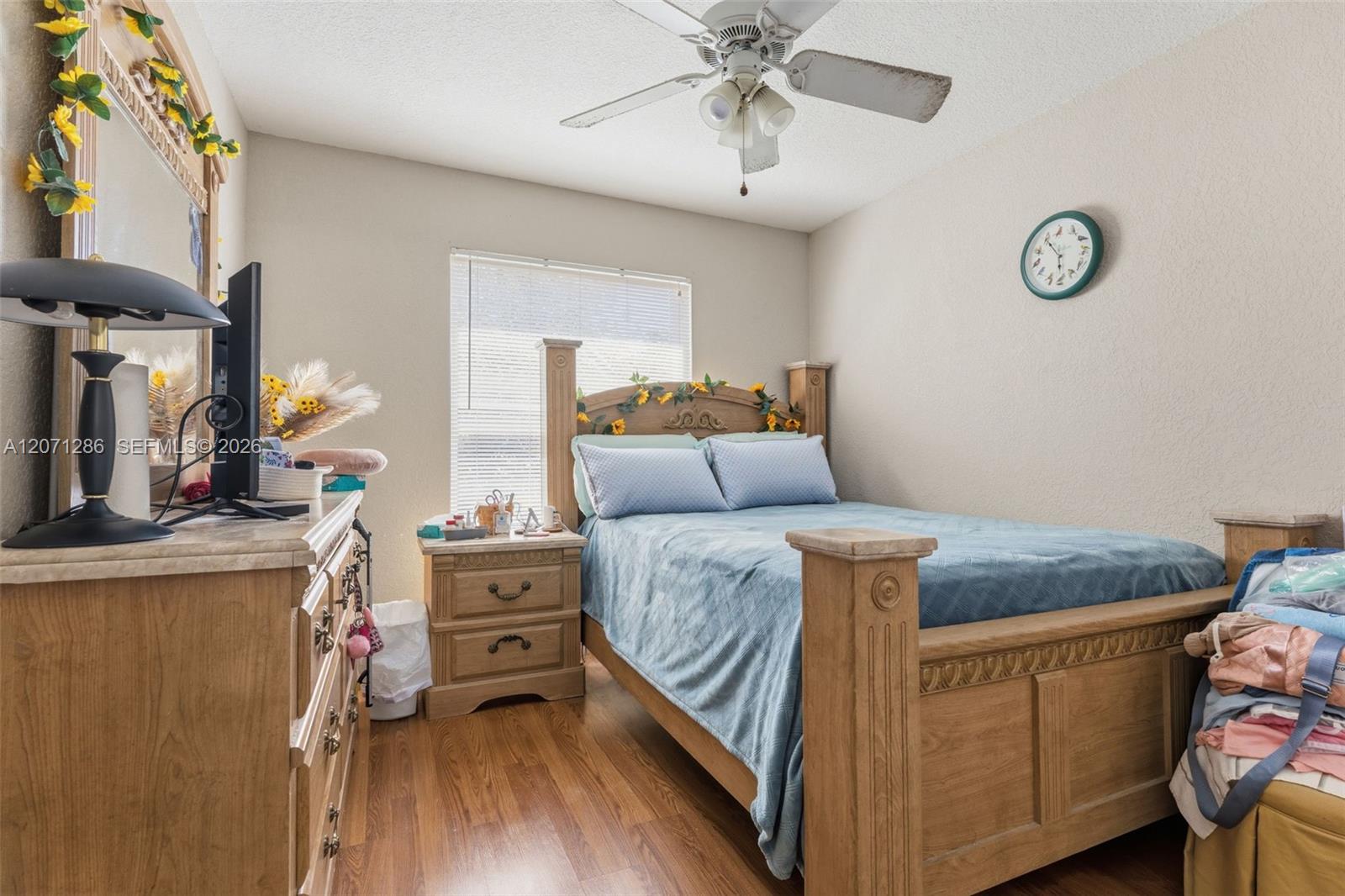 Ver detalles 3211 4 / 3 1912 sq. ft. $ 2026-08-14 0 foto