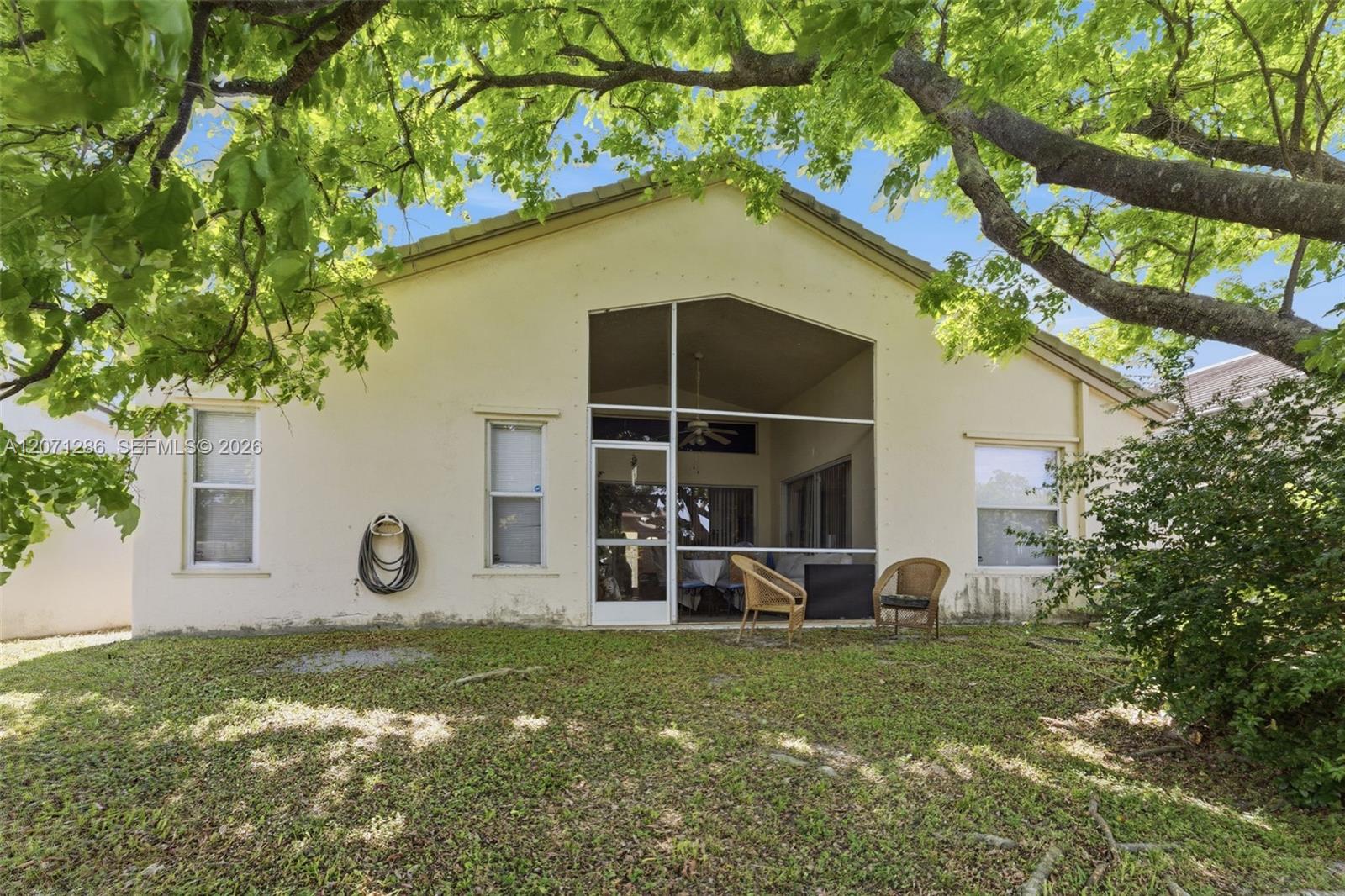 Ver detalles 3211 4 / 3 1912 sq. ft. $ 2026-08-14 0 foto