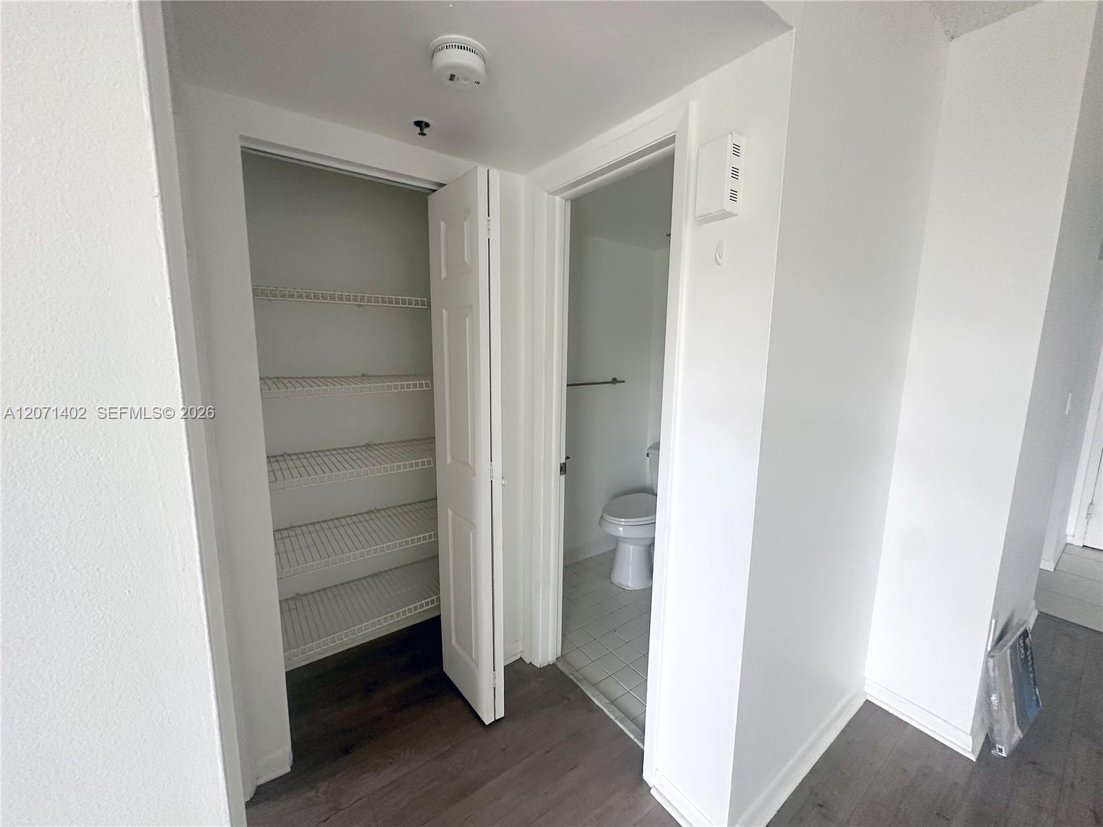 407 1 / 2 830 sq. ft. $ 2026-08-14 0 foto