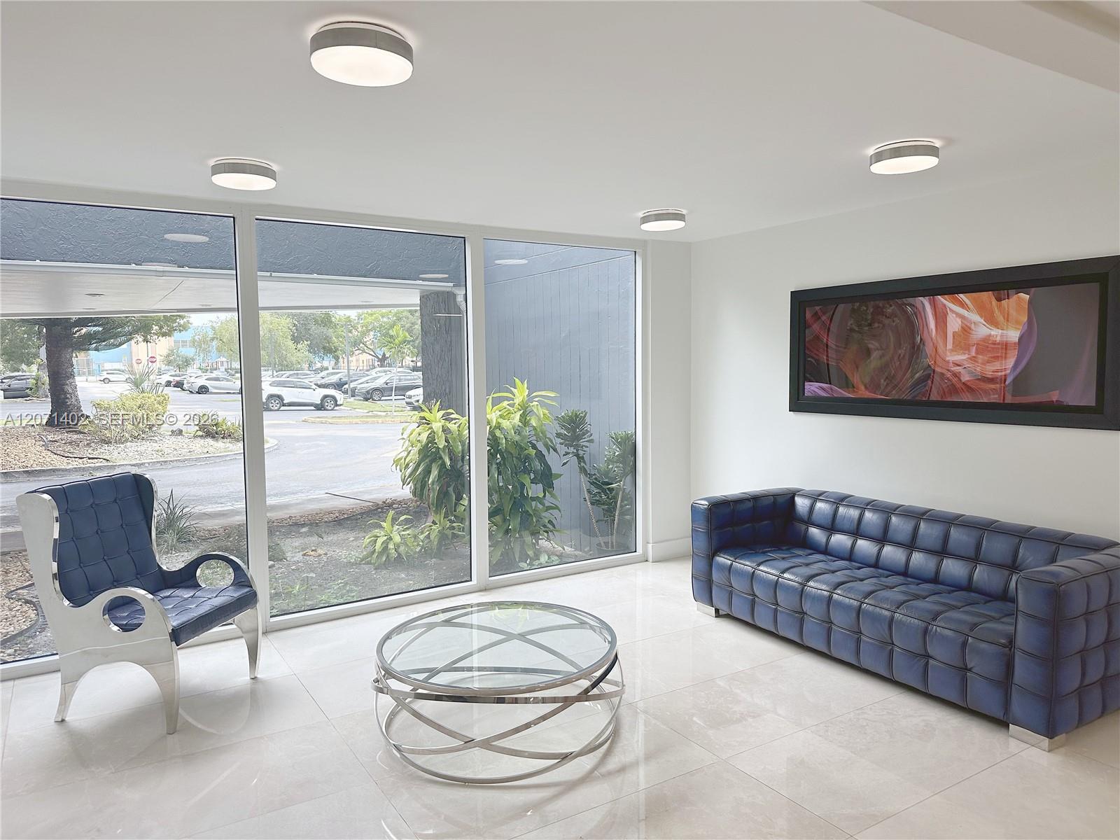 407 1 / 2 830 sq. ft. $ 2026-08-14 0 foto
