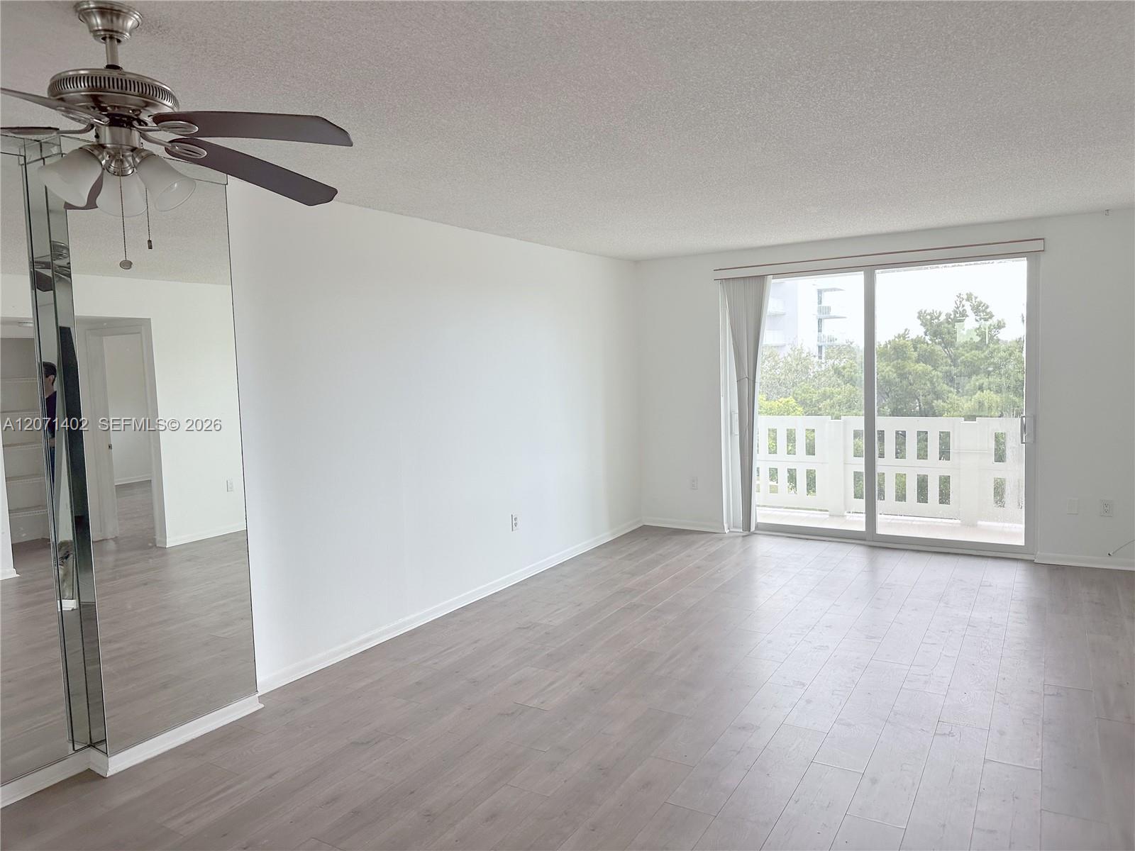 407 1 / 2 830 sq. ft. $ 2026-08-14 0 foto
