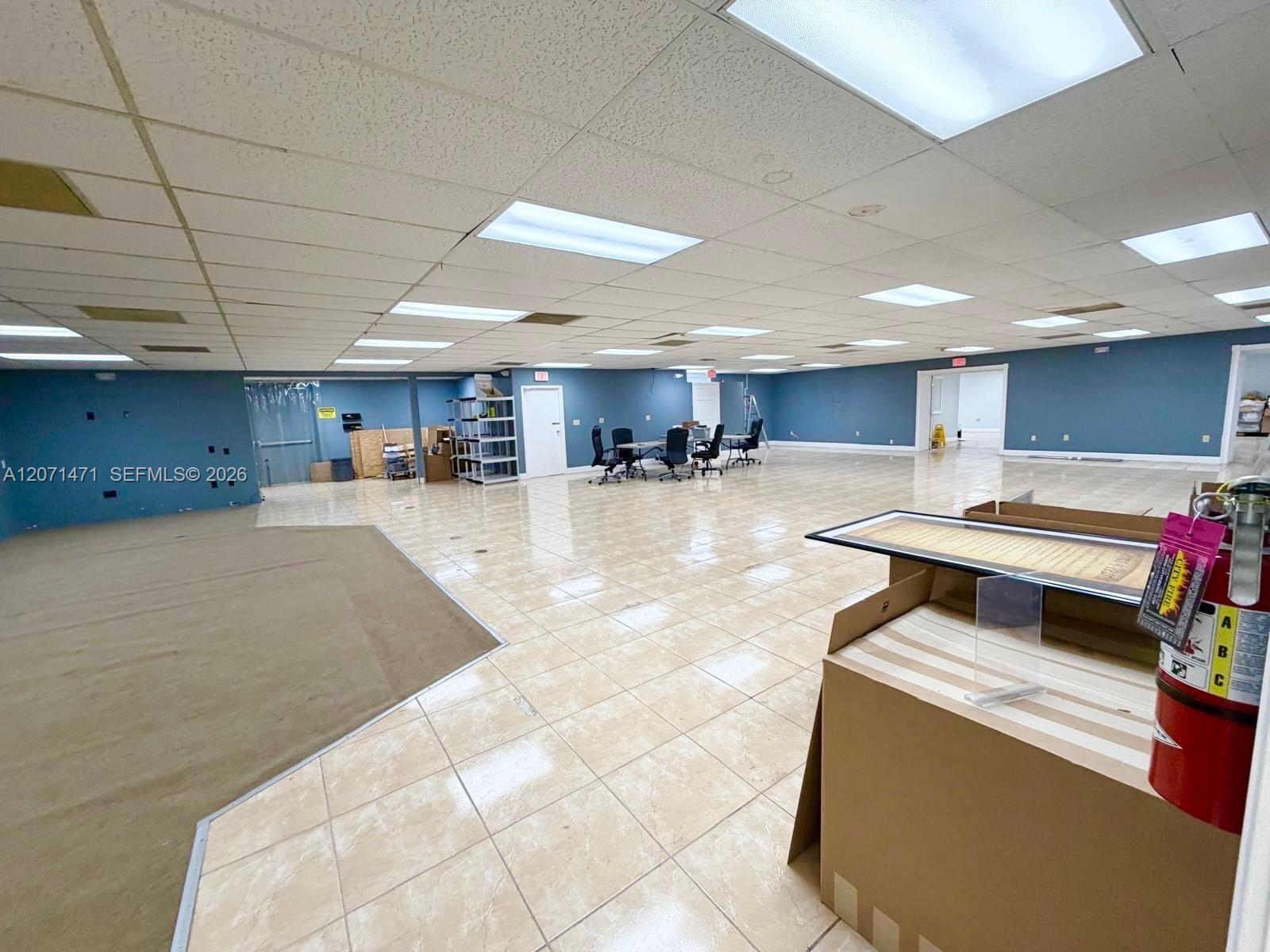   /   sq. ft. $ 2026-08-14 0 foto