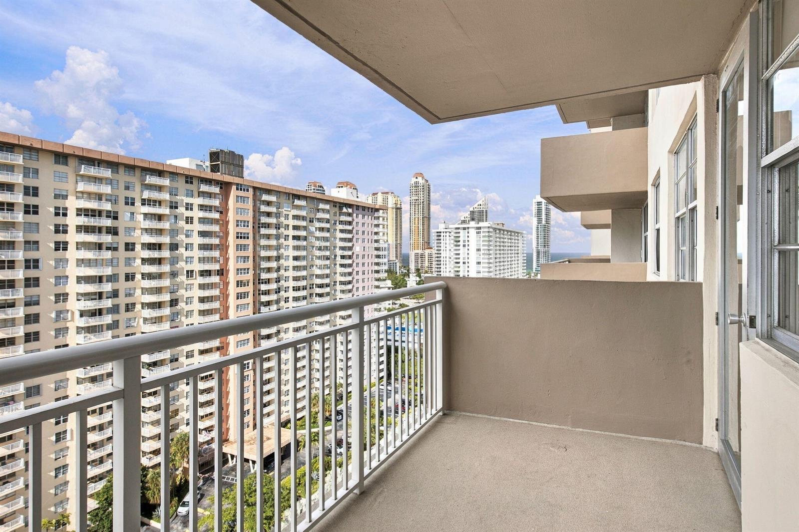 See details 1 / 943 sq. ft. $ 2026-10-15 0 Photo