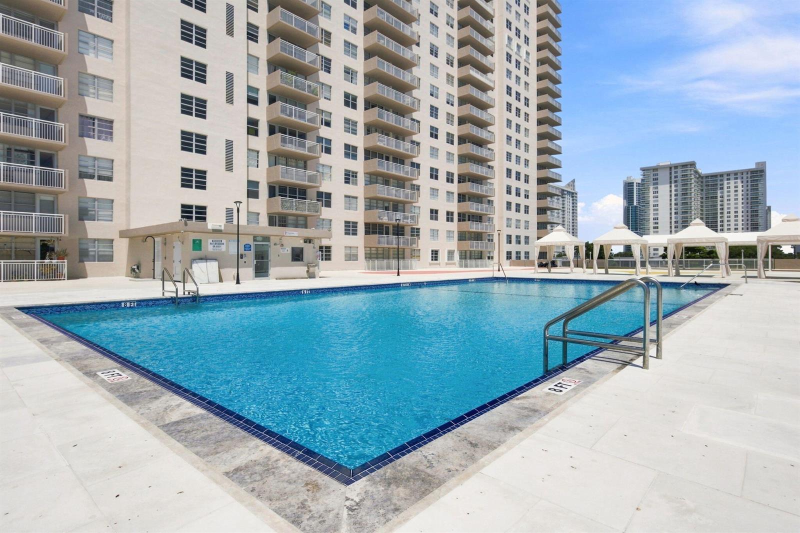 See details 1 / 943 sq. ft. $ 2026-10-15 0 Photo