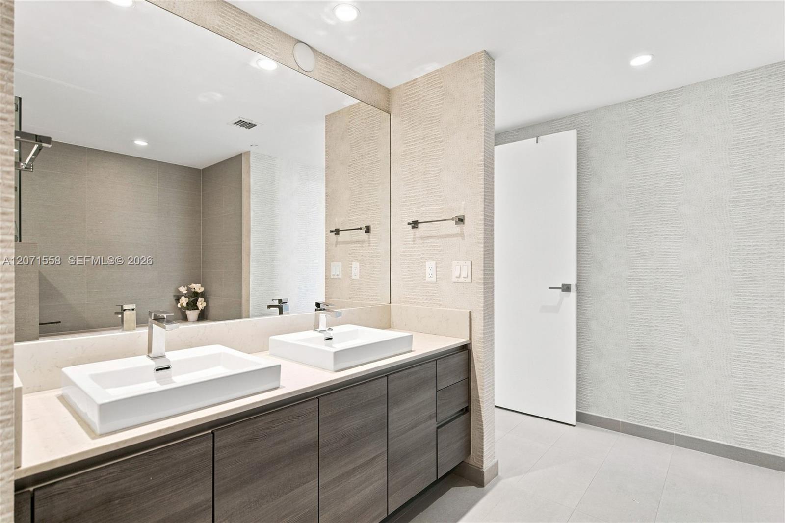 Photo of 1080 Brickell Ave #3800, Miami, Florida, 33131 -