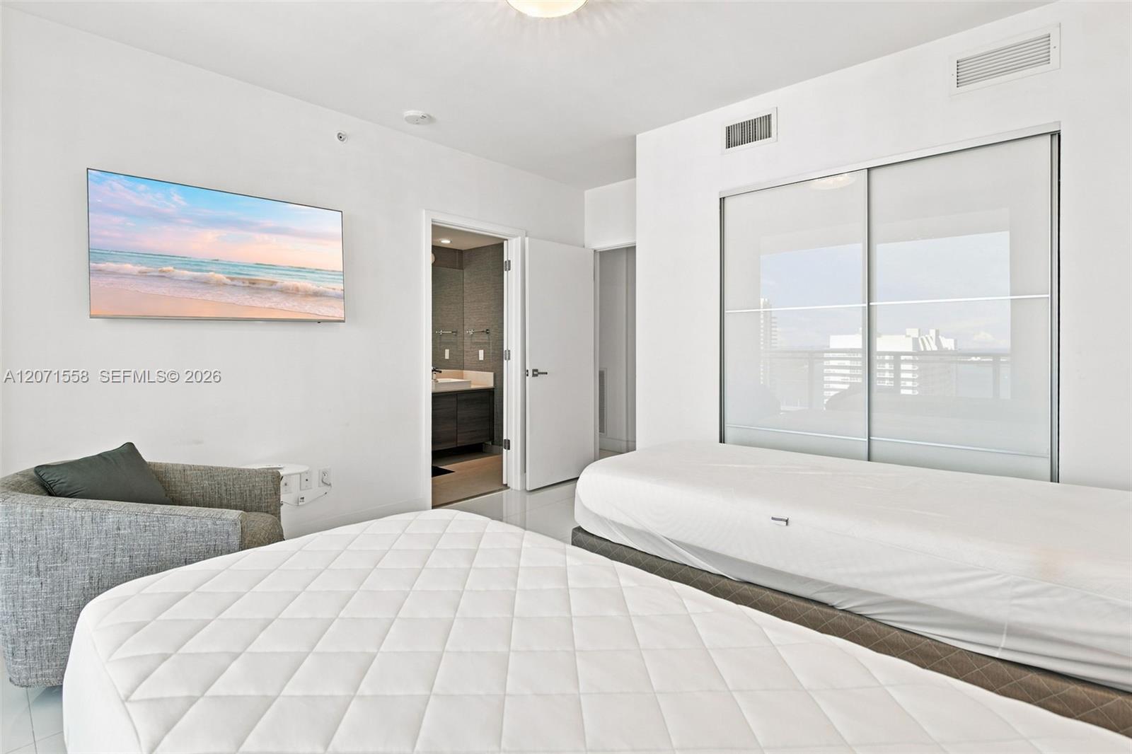 Photo of 1080 Brickell Ave #3800, Miami, Florida, 33131 -