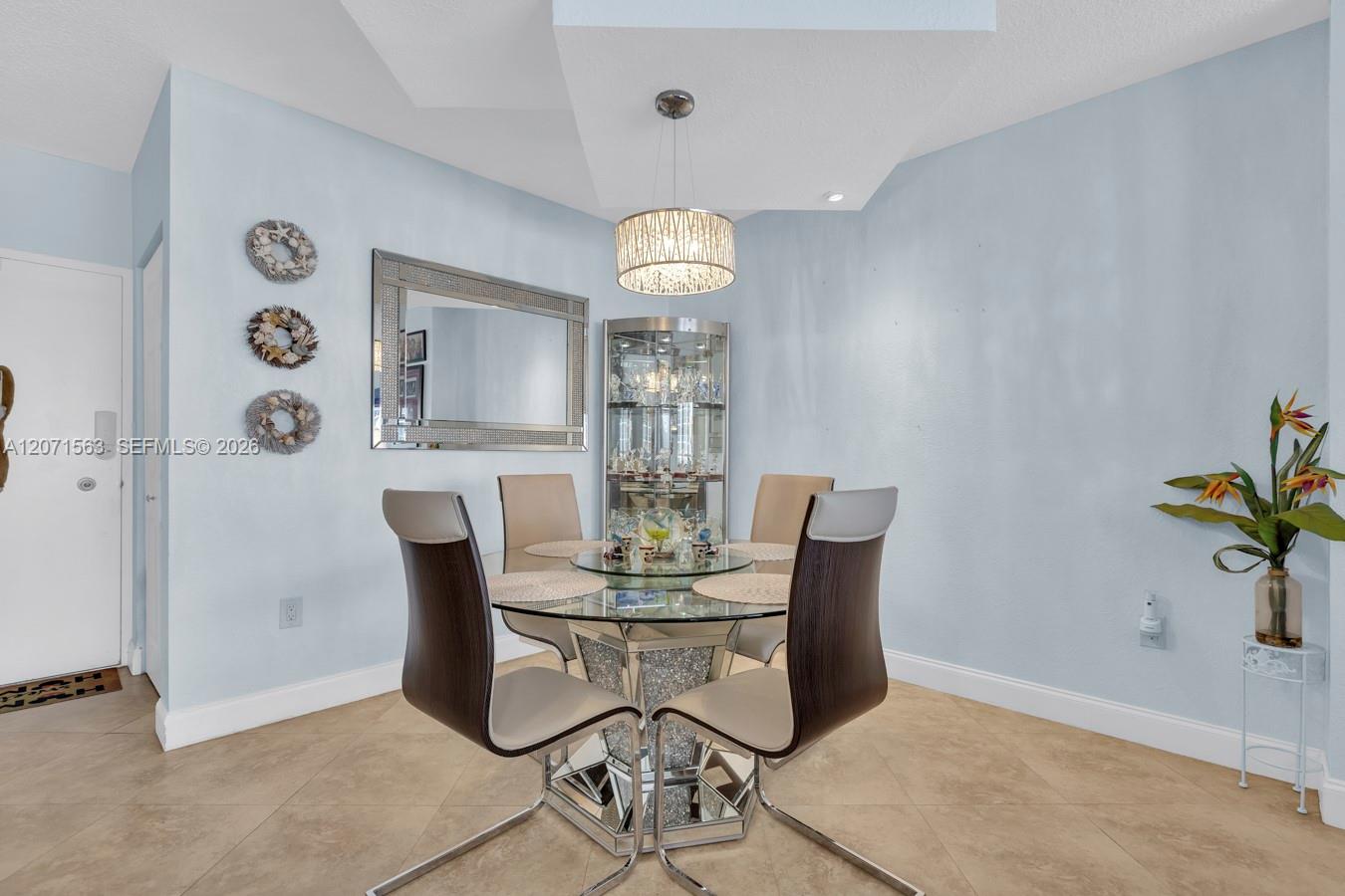 14B 1 / 1 798 sq. ft. $ 2026-08-14 0 Photo