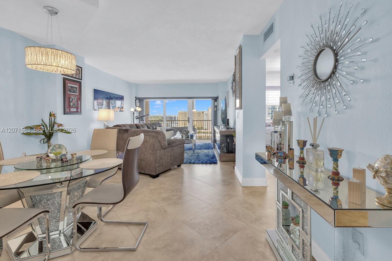 14B 1 / 1 798 sq. ft. $ 2026-08-14 0 Photo