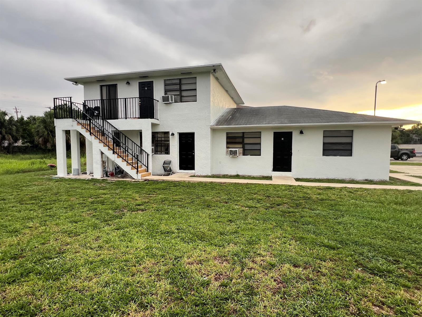 1  / 0 2256 sq. ft. $ 2026-08-16 0 foto