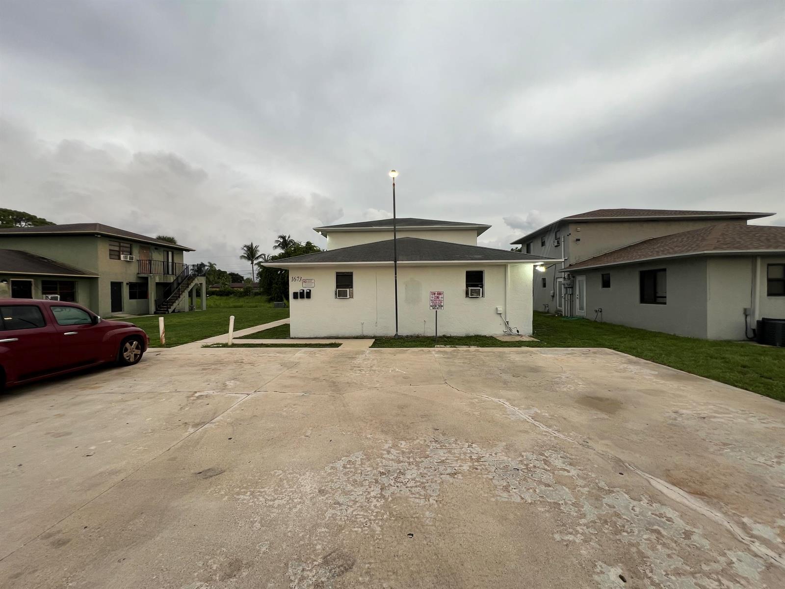 1  / 0 2256 sq. ft. $ 2026-08-16 0 foto